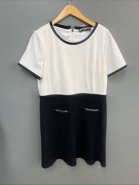 Karl Lagerfeld Black & White Short Sleeve Contrast Shift Dress
